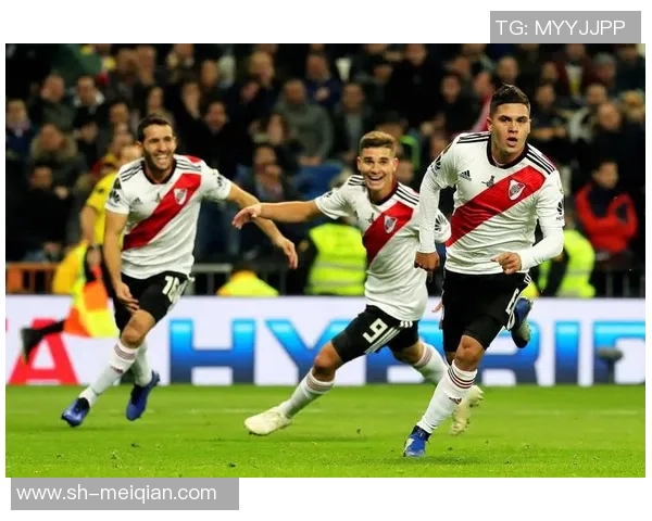 河床与巴塞罗那世俱杯的巅峰对决历史回顾与精彩瞬间分析